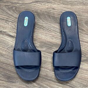 Oka-B Grace - Women's Vegan Sandal in Sapphire Size‎ M/L